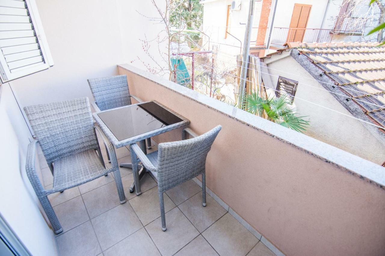 Cirjak Apartments Biograd Na Moru Exterior foto